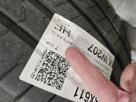1mån gamla Hankook sommardäck 225/ 50/ 17 på Audi alu fälgar
