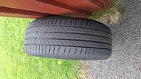 Michelin sommardäck 215/55 R17 + dubbdäck 205/60 R16 på fälg