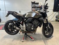 CB1000R