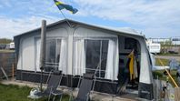 Husvagn med betald säsongsplats vid havet säljes