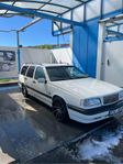 A traktor Volvo 855