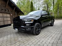 Dodge RAM 1500 - Laramie 'Night Edition' RamBox, V8, Moms