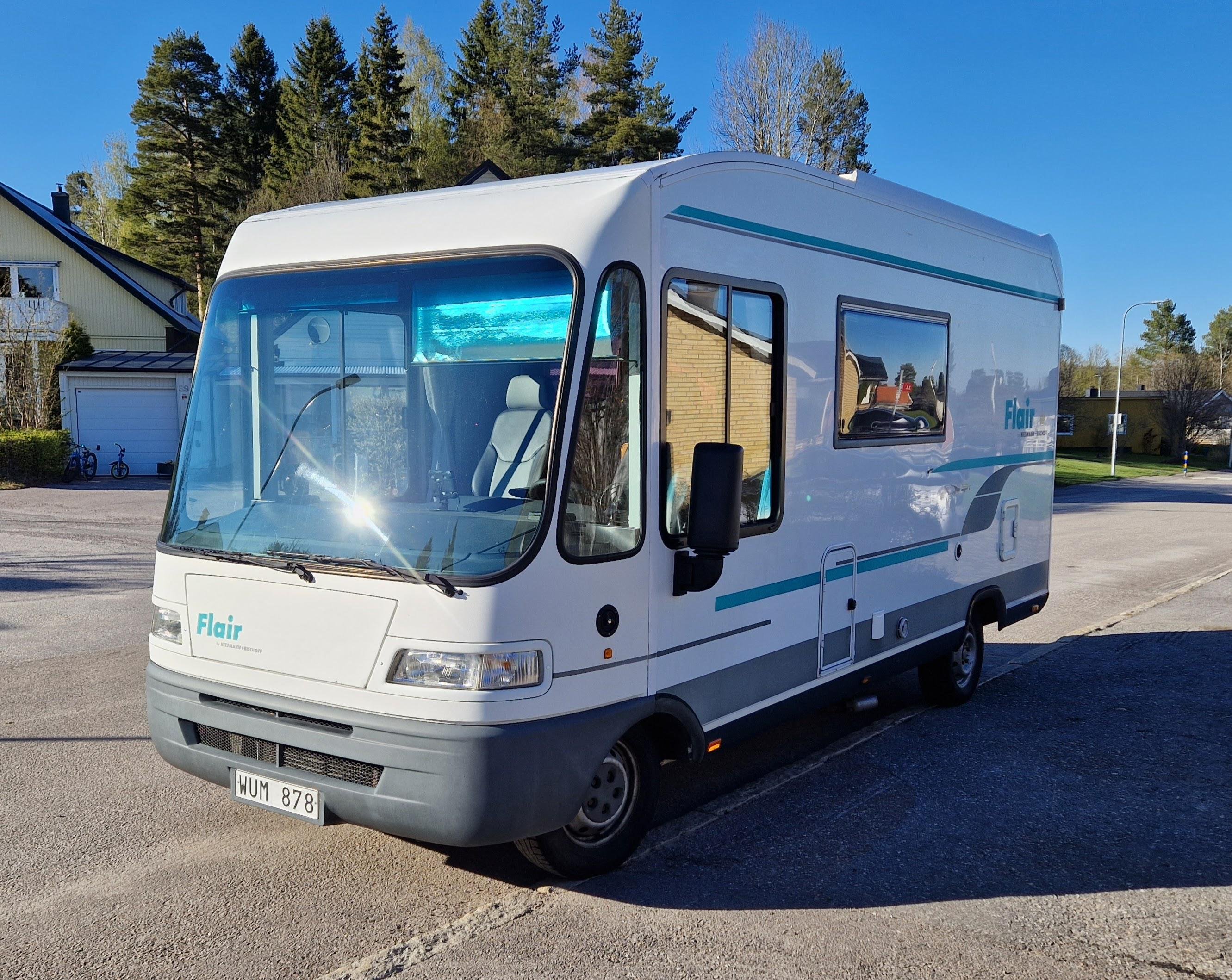 Niesmann+Bischoff Flair 6000 2.5 TDI Manual, 115hp, 1996