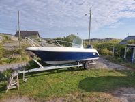 Challenger 555, Evinrude 90