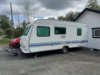 Adria Unica 502 barnkammare -01