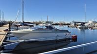 Coronet 24 Midi med V8 330hk Bravo1