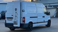 Plåtis med själ & kraft – Campervan byggd för alla klimat
