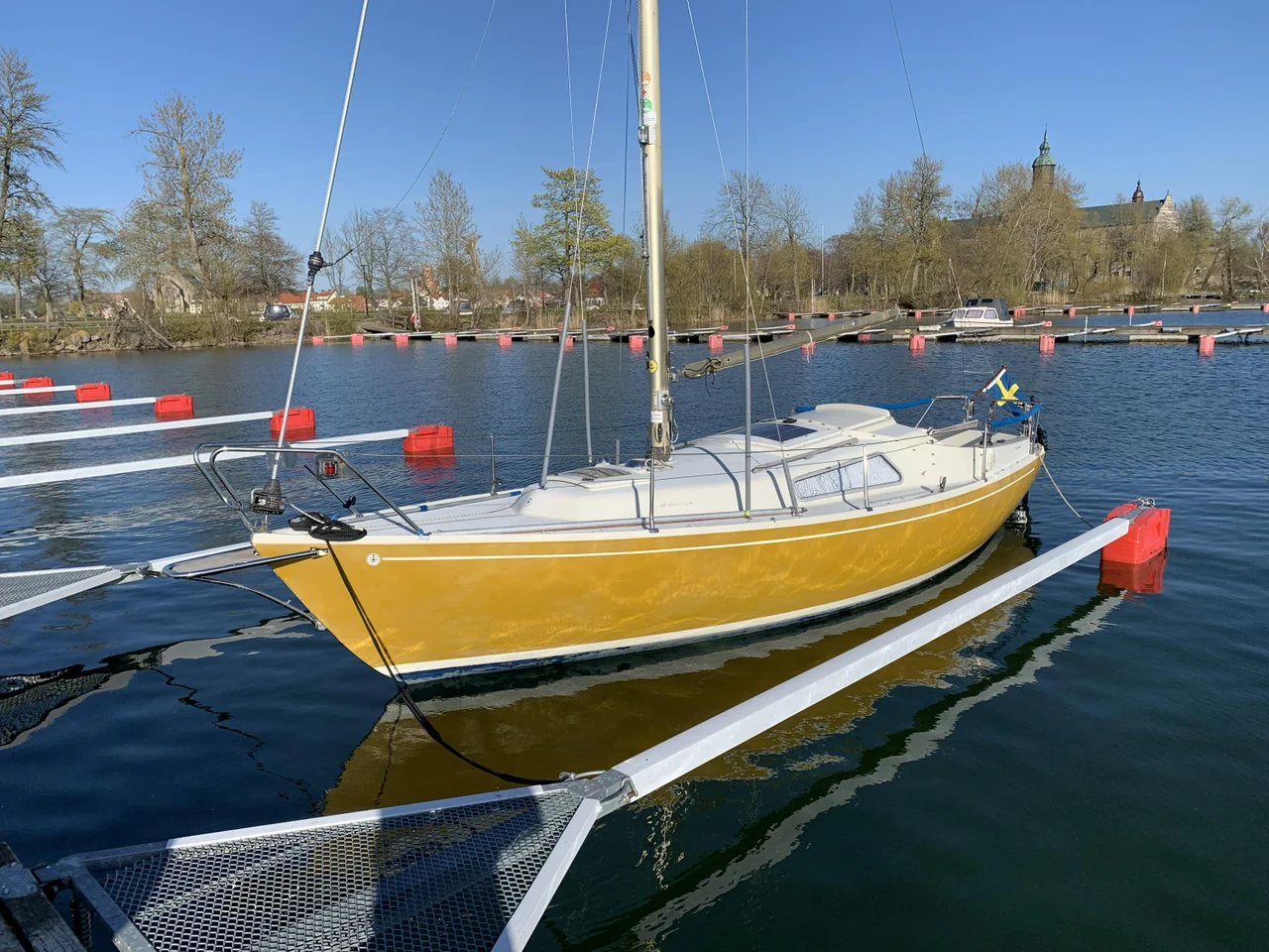 Hallberg Rassy 24 image