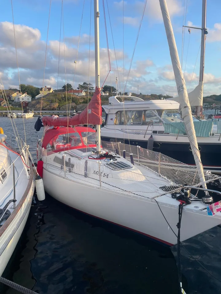 Birdie 24 i fint skick med modern 6hk motor image