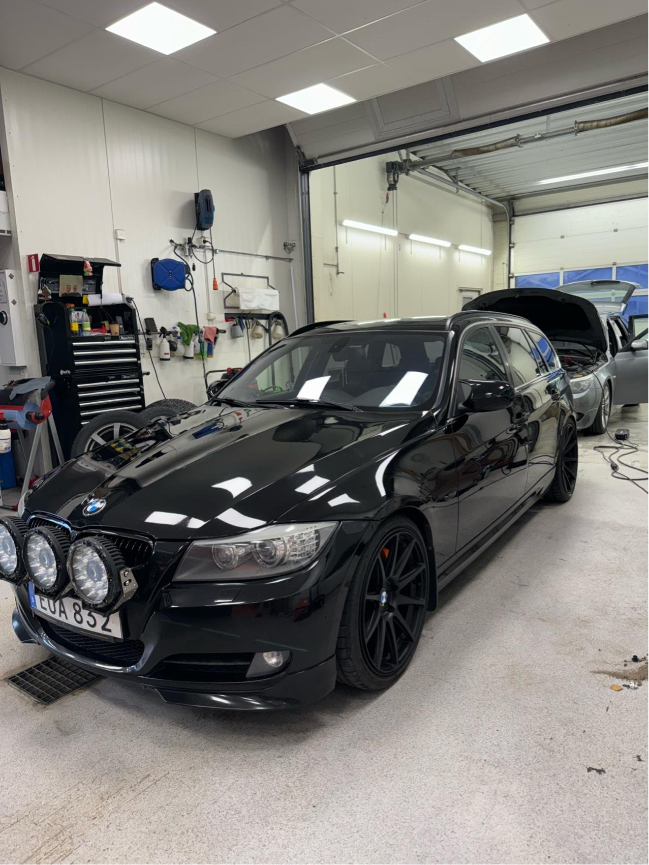 For sale - BMW 335i xDrive Touring Manual, 306hp, 2011