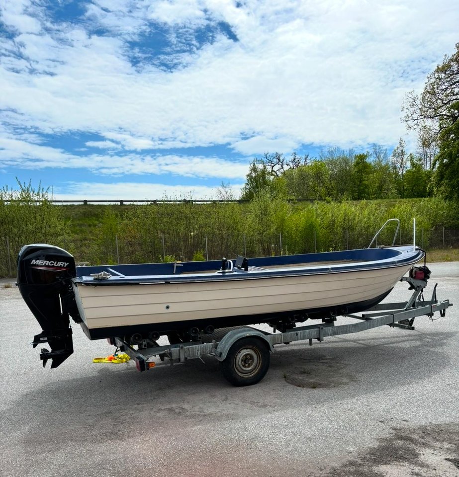 Uttern 560 med Mercury F50hk ...