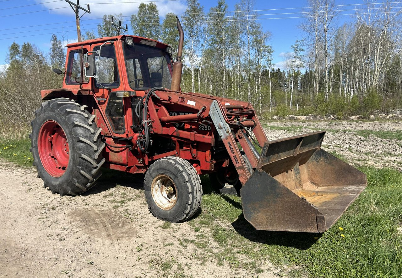 Volvo BM 2250 lastar traktor
