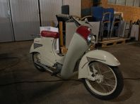 Cresent 2000 renoverad kaross och motor