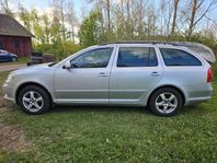 Skoda Octavia Kombi 1.4 TSI Elegance Euro 5