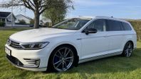 Volkswagen Passat GTE Executive NYSERVAD