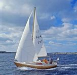 Uthyres veckovis. Misil 2, liten behändig segelbåt.