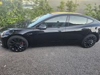 Tesla Model 3 Performance