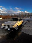 Volvo 244 A-traktor