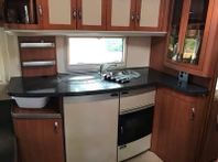 Uthyres husvagn Hobby 720 med 6-8 sovplatser