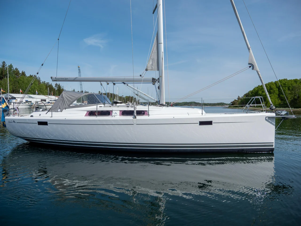 Hanse 385 2013 image