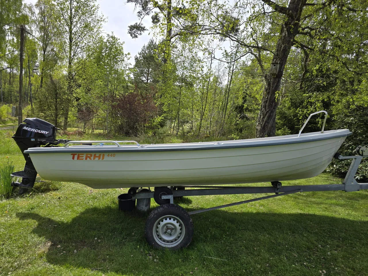 Terhi 440, Mercury 9,9hp, båtkärra image