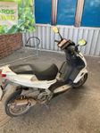Peugeot Speedfight 4