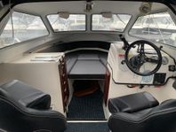 Välunderhållen Bella 640HT med nyare (och nyservad) Evinrude