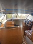 Båt 5,3 m Daycruiser med trailer och 70 hk Mercury