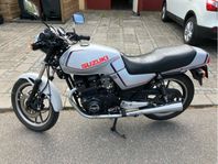 Suzuki GSX 400e