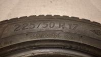 Nya vinterdäck utan fälg 225/50 r17