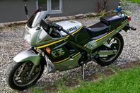 Yamaha FZ 750 