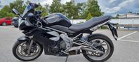 Kawasaki ER-6F – Nyservad, nya däck, – Fast pris