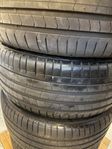 245 40 19 Pirelli Pzero PZ4 seal inside