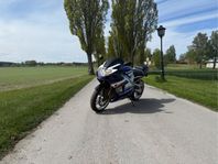 Suzuki GSX-1000 2001