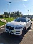 Jaguar F-Pace 20d AWD signatur 2020 med NY motor.