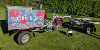 Flakmoped med släp