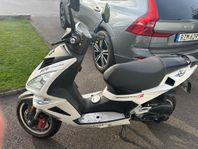 Peugeot speedfight 3 2013
