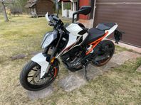 KTM Duke 125, A1