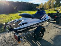 Yamaha GP1200R -01