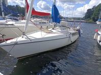 Comfort 26, 1982 – Trevlig seglare med nyare segel!