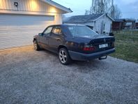 Mercedes-Benz 300 E 4MATIC