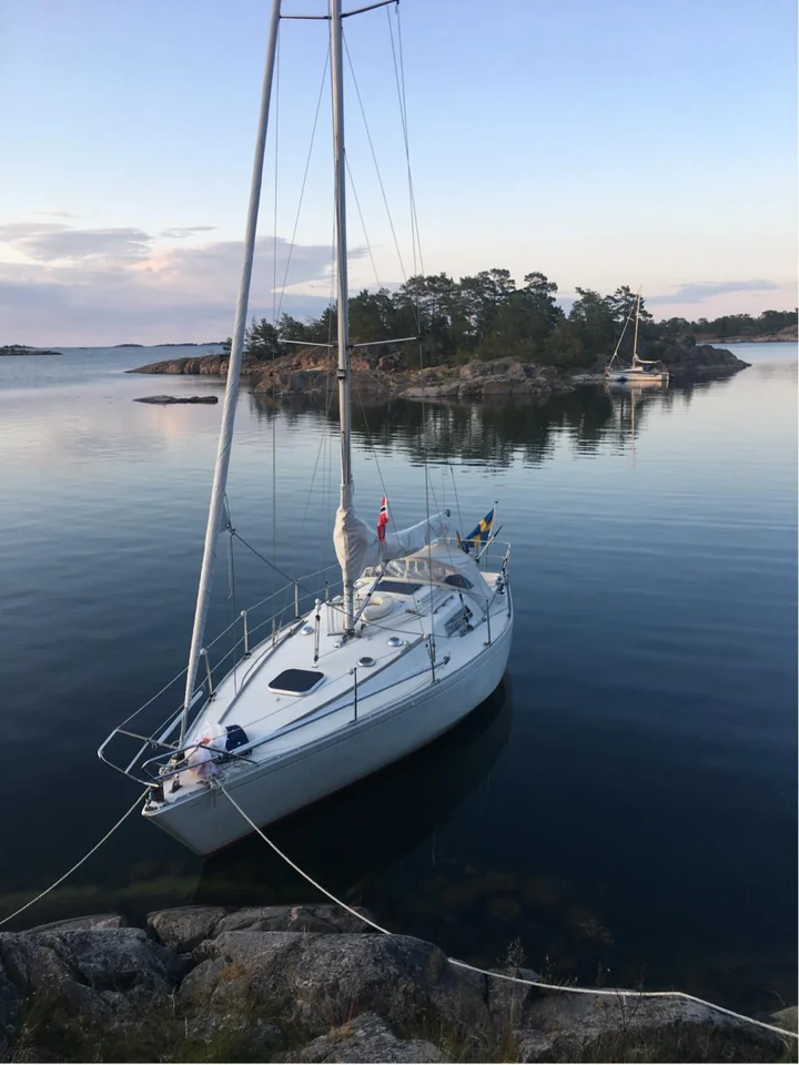 Albin Scampi 30 – Välutrustad och segelklar (1979) image