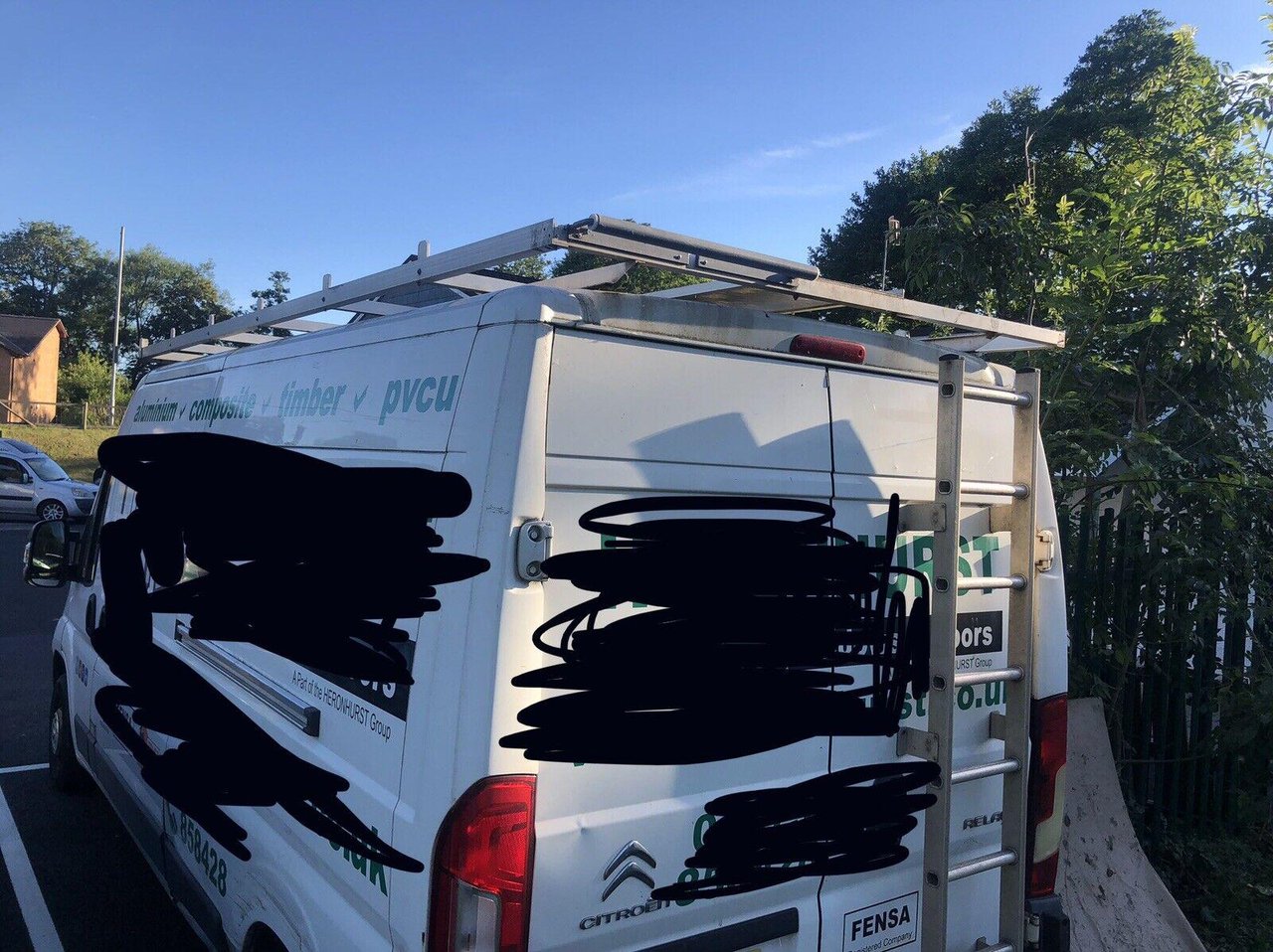 Full length Aluminium Roof Ra...