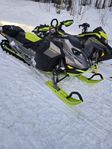 Ski-Doo Summit X Expert 850 E-Tec Turbo R 154" -23