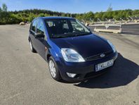 Ford Fiesta 5-dörrar 1.4 Euro 4 Låg milare