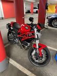 Ducati Monster 696 - 1300mil - Billig försäkring!