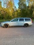 A traktor Volvo V70 2.4 2005