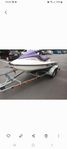 Vattenskoter sea-doo och 80 kärra
