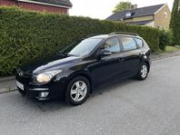 Hyundai i30 cw 1.6 Nybesiktigad & Nyservad