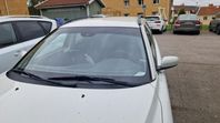 Volvo V70 2.4 Euro 4 - Reservselsbil/Renoveringsobjekt